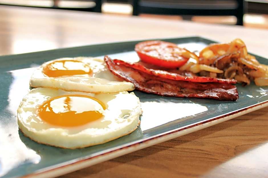 Crystal Rose Lodge & Spa