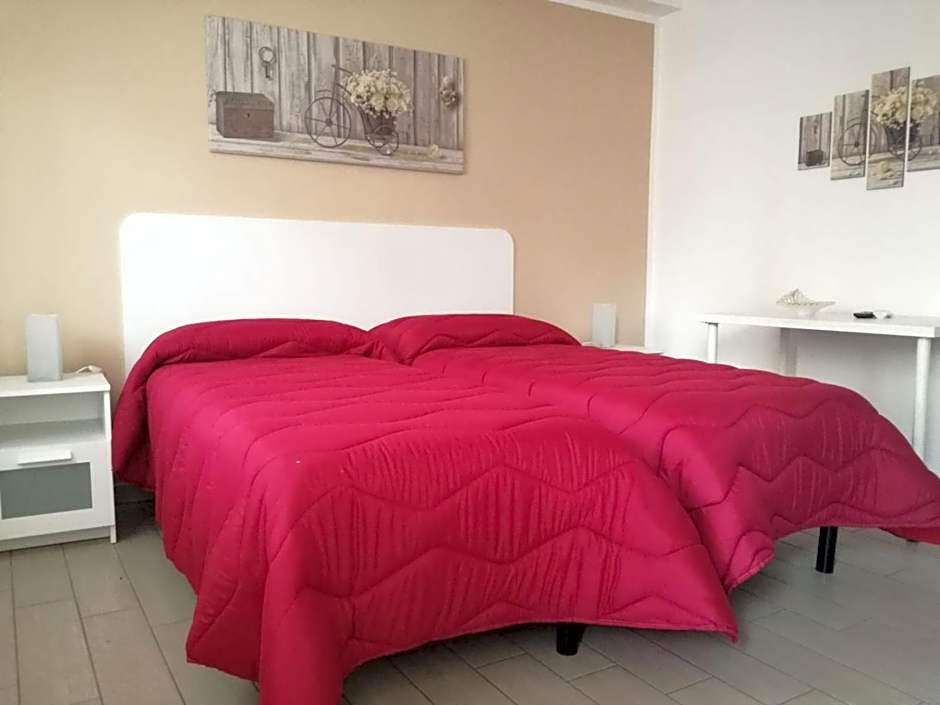 Photo 1 of 9 of Deluxe 2 Beds