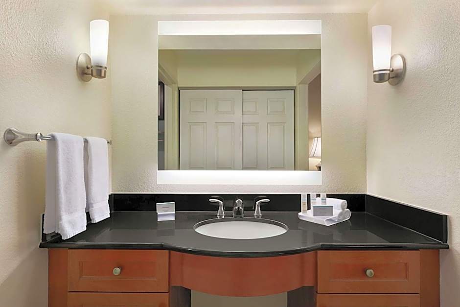 Homewood Suites By Hilton Dallas/Park Central Area