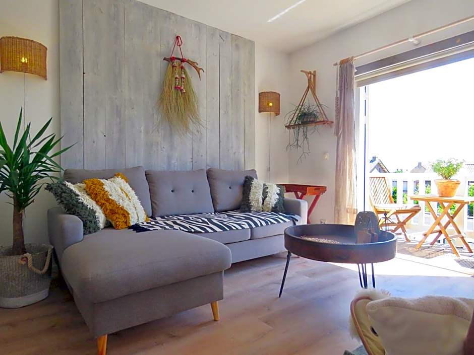 Casa duna close to the beach, city centre, dunes and parking area