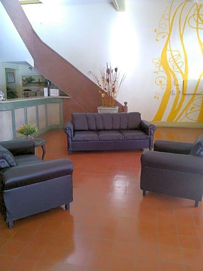 Hotel Morales Inn