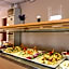 Village Inn Studios & Family Apartments