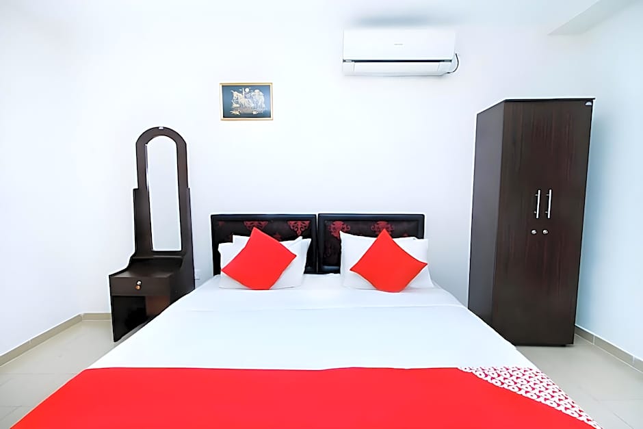 Green Palace Inn