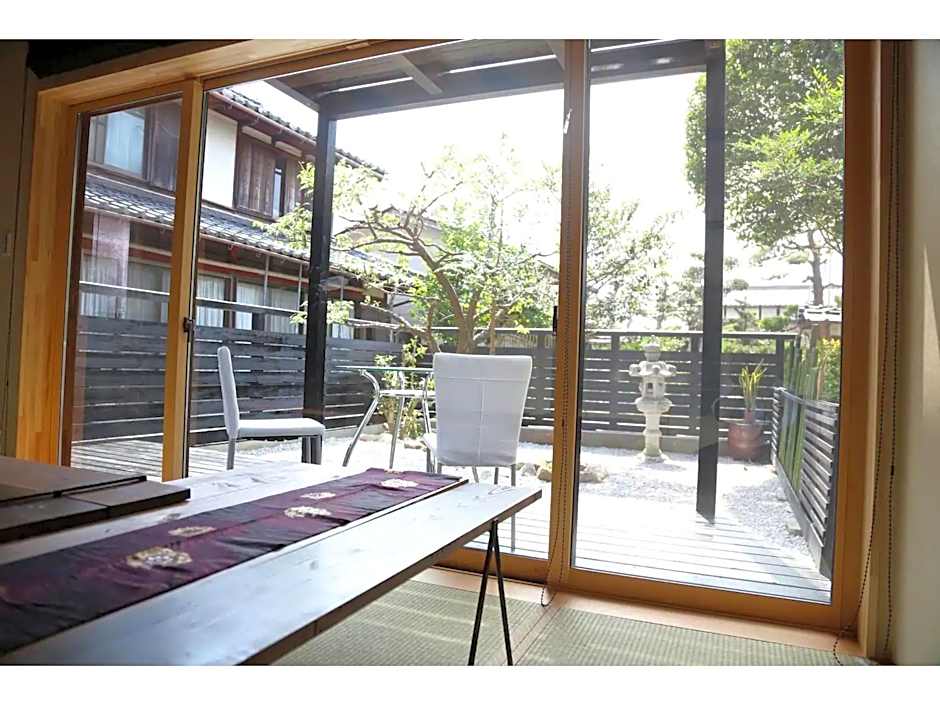 Kishida House
