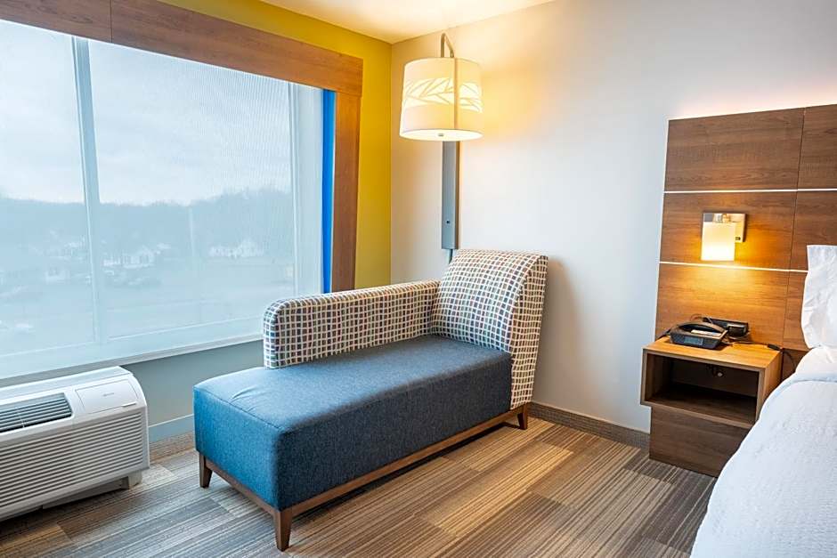 Holiday Inn Express And Suites Nashville North - Springfield By IHG