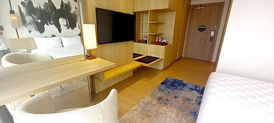 Louis Kienne Hotel Cikarang