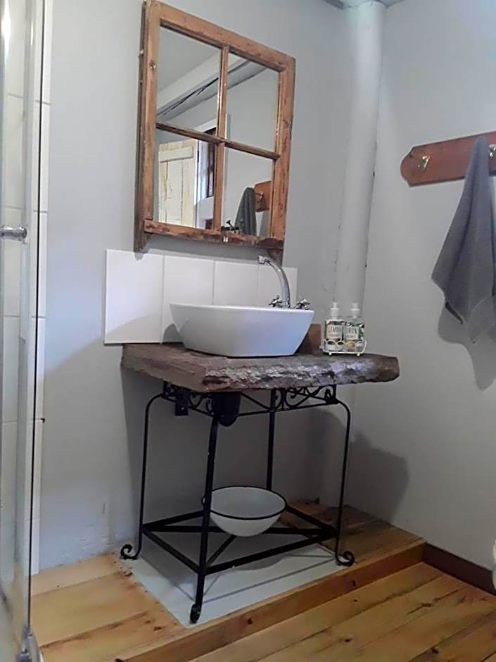 Oudam Overnight Accomodation