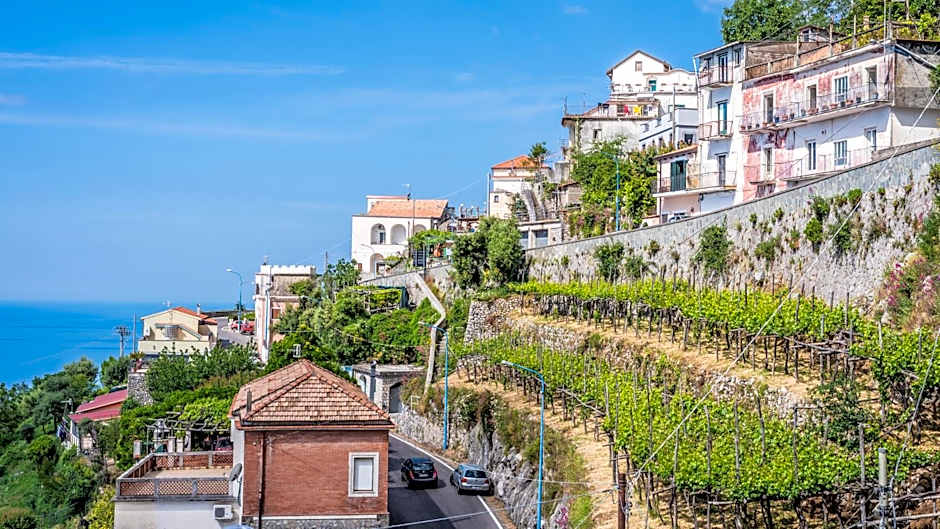 Albergo Diffuso Bacco Furore