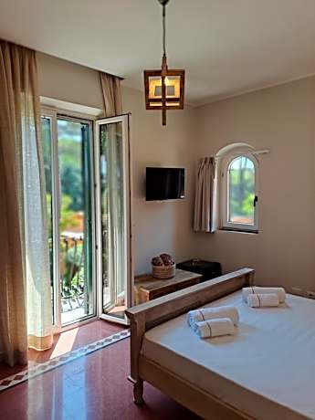Double Room with Pool View