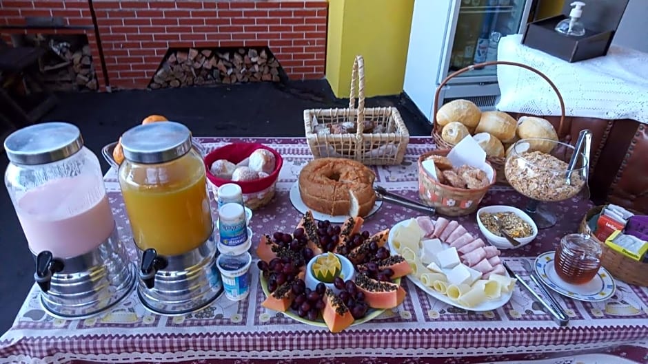 Pousada Cantinho da Mi & Teco