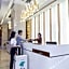 Yeste International Hotel (Helong Store)