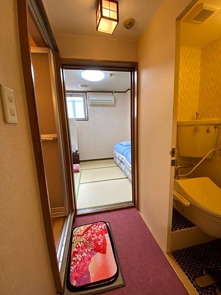 Asakusa Ryokan Toukaisou Hotel