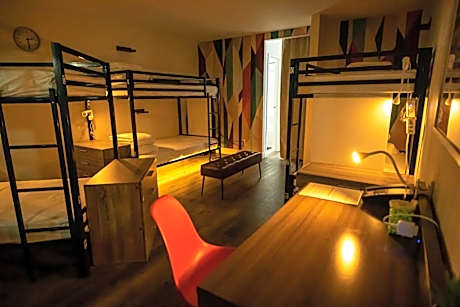 Bed in 6-Bed Mixed Dormitory Room