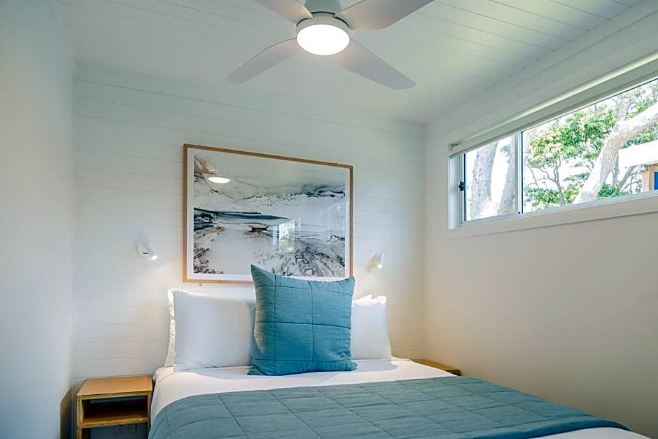 Surfside Cudmirrah Beach