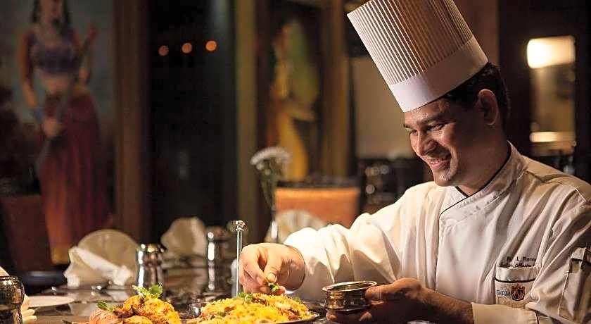 Earl's Regency Hotel