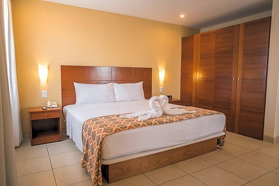 Wyndham Costa del Sol Pucallpa