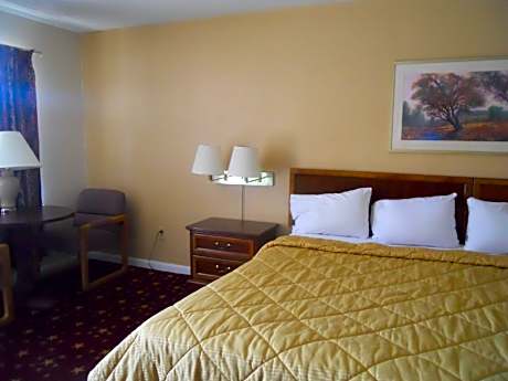 King Room - Non-Smoking