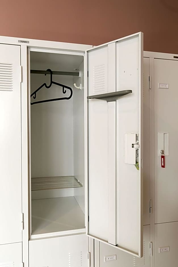 hostel DEN