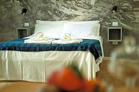 Junior Suite with Balcony