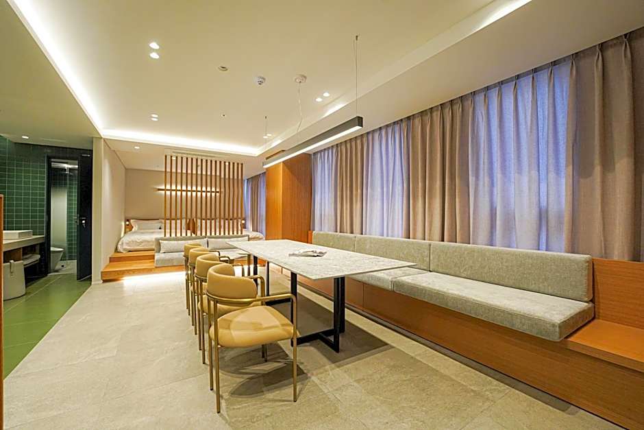 Hotel Ground27