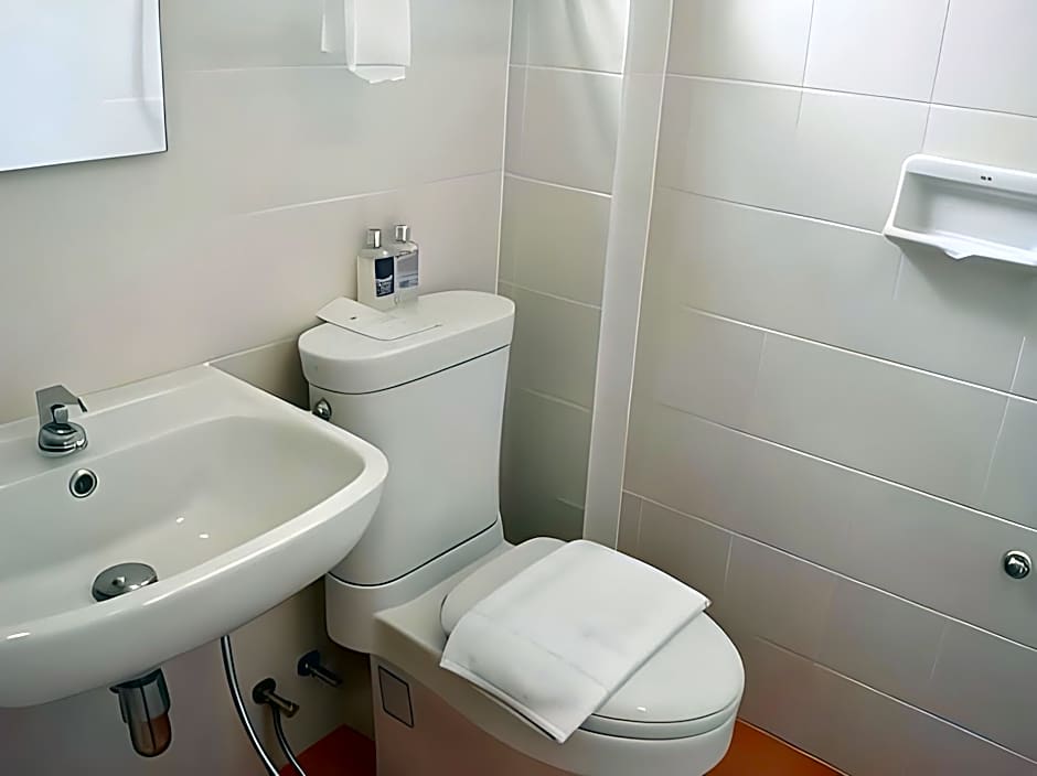 Synsiri 5 Nawamin 96 Apartment