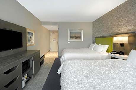 Accessible Two Queen Beds