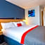 Holiday Inn Express Perth By IHG