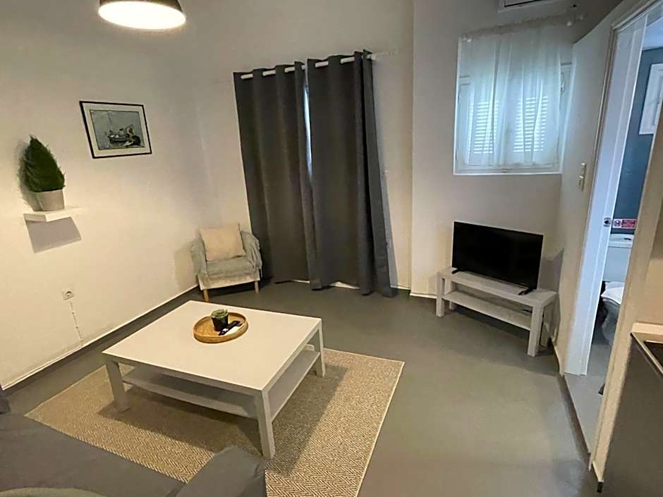 Spanos Apartments - Panteli