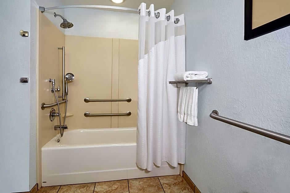 Holiday Inn Express Pekin - Peoria Area, an IHG Hotel