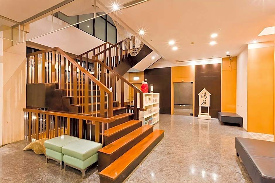 The Loft Seaside Suite