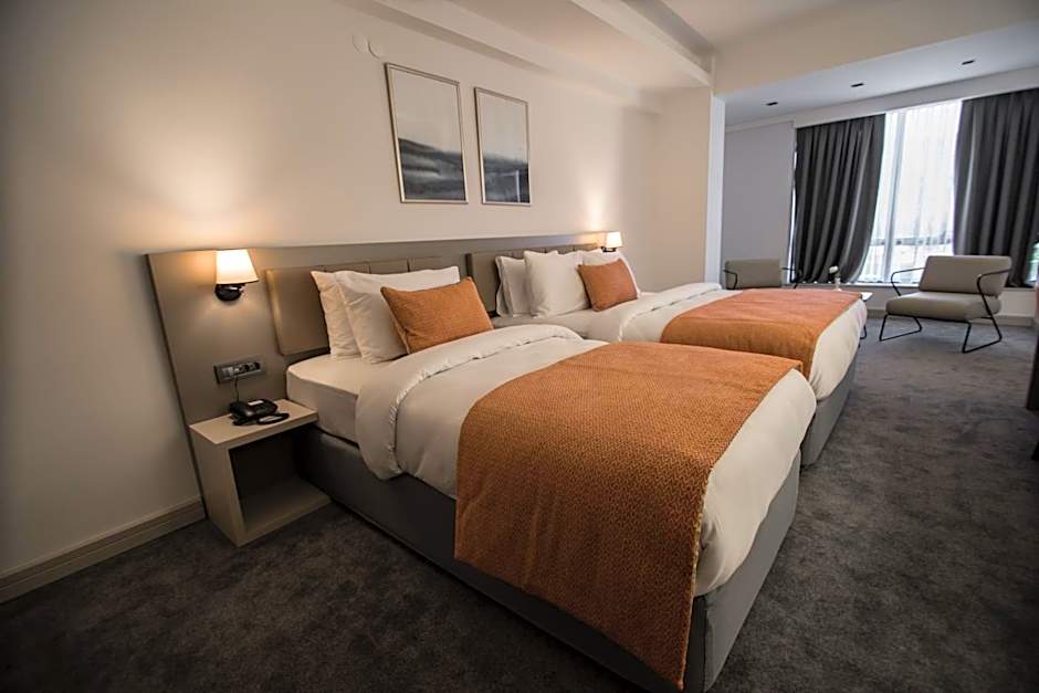 Dovv Hotel Busıness