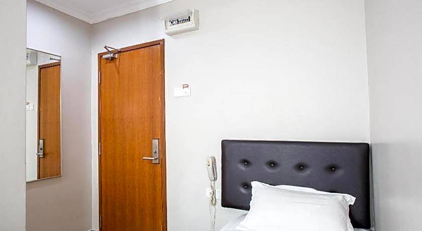 Moment Hotel