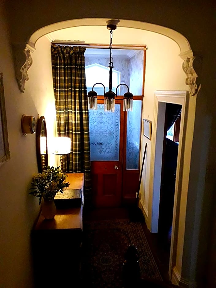 Tŷ Selah, Rugby Ave, Neath