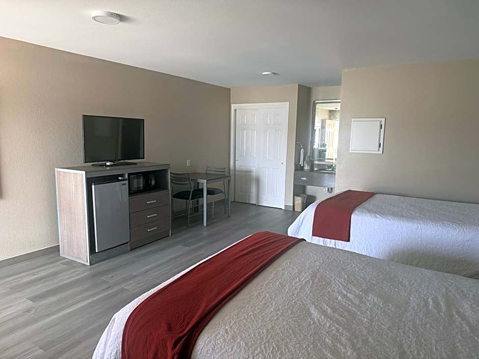 Deluxe Inn Palacios