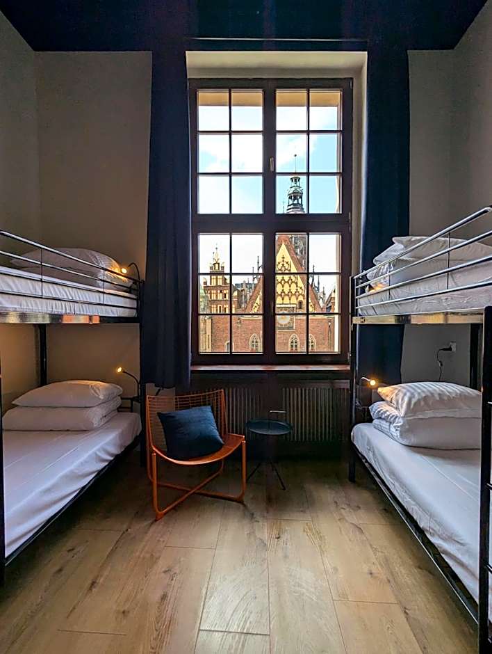 RYNEK 30 Hostel