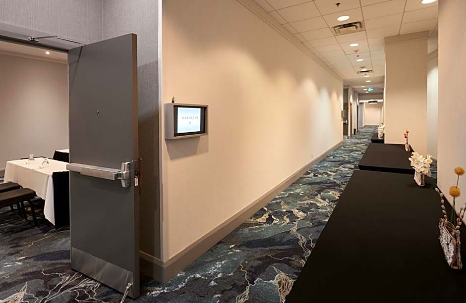 Holiday Inn & Suites Ottawa West - Kanata By IHG