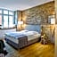 Hotel 38