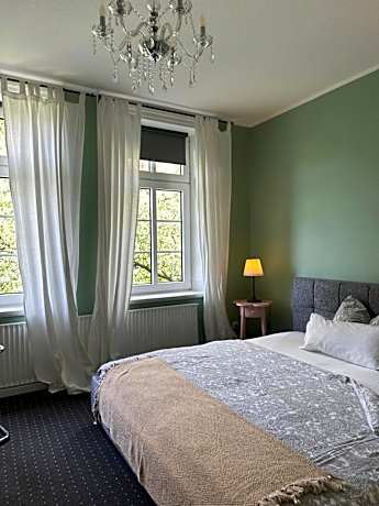 Double Room with Private External Bathroom