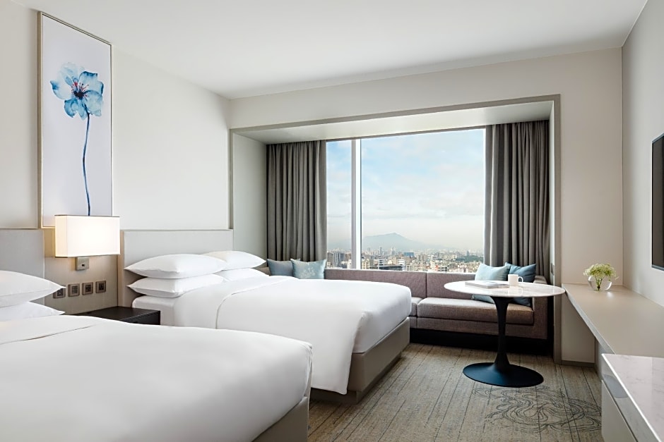 Photo 1 of 2 of 2 Twin Beds Guestroom, City View