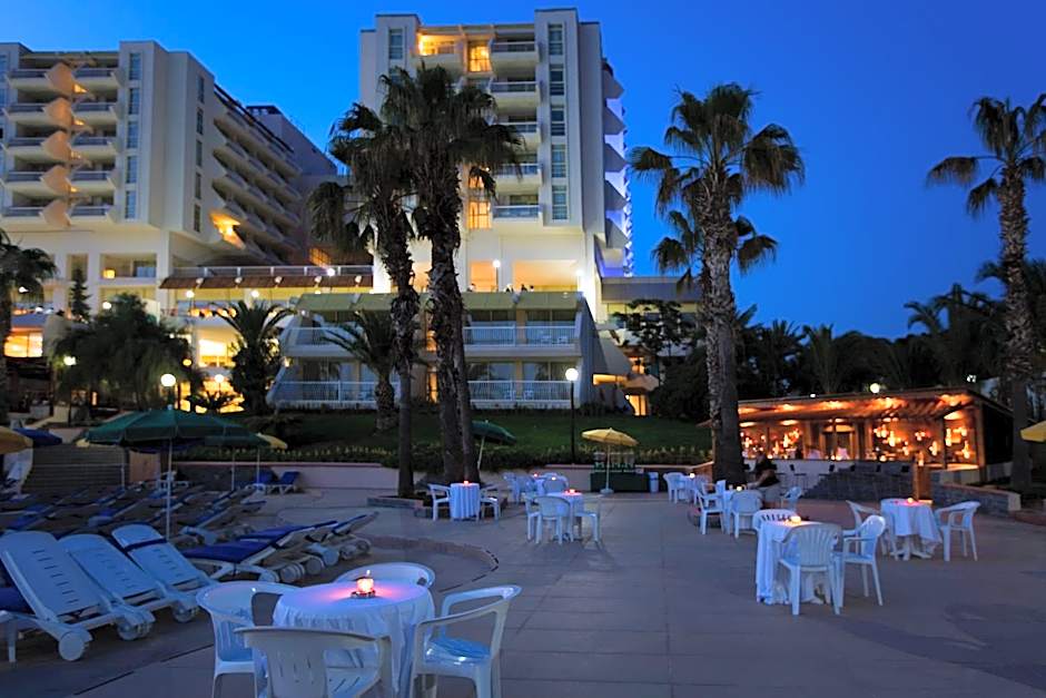 Fantasia Deluxe Hotel