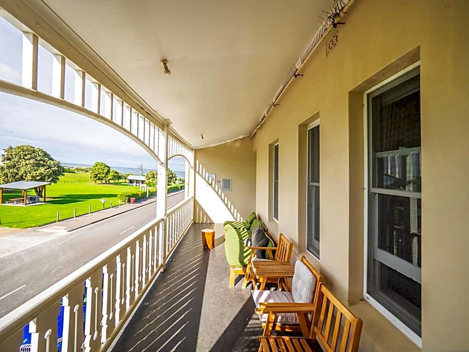 YHA Port Elliot Beach House