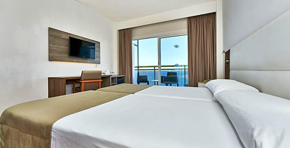 Globales Cala Viñas Adults Only 16+