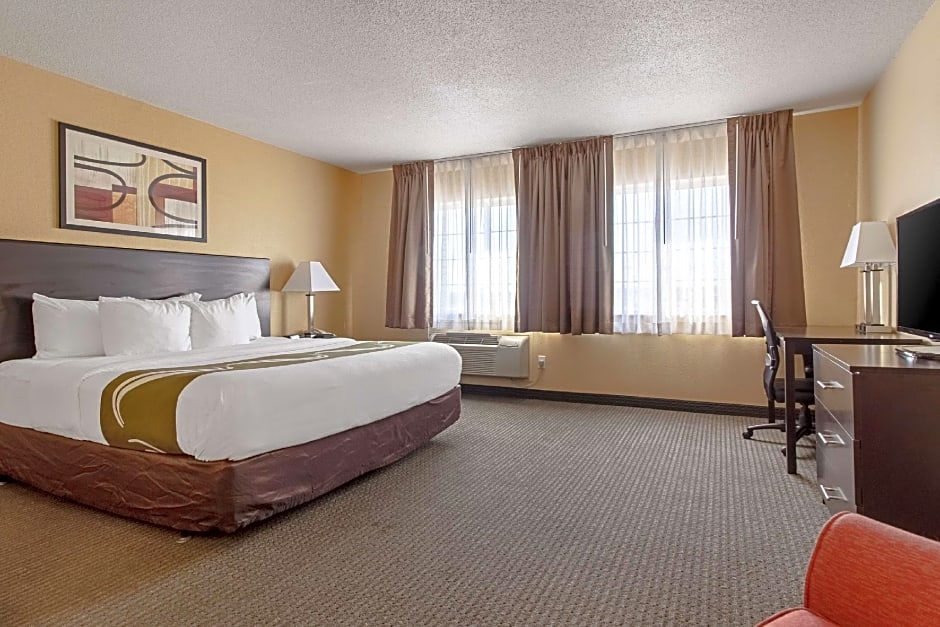 Quality Inn & Suites Lincoln North