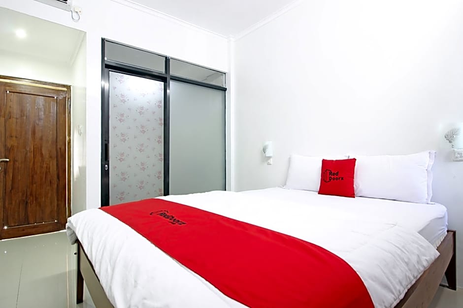 RedDoorz @ Jalan Ringroad Selatan