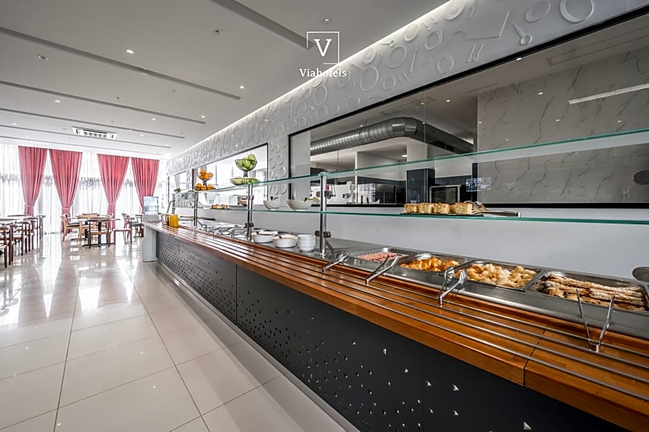 VH Eurostar Durres Hotel & Private Beach