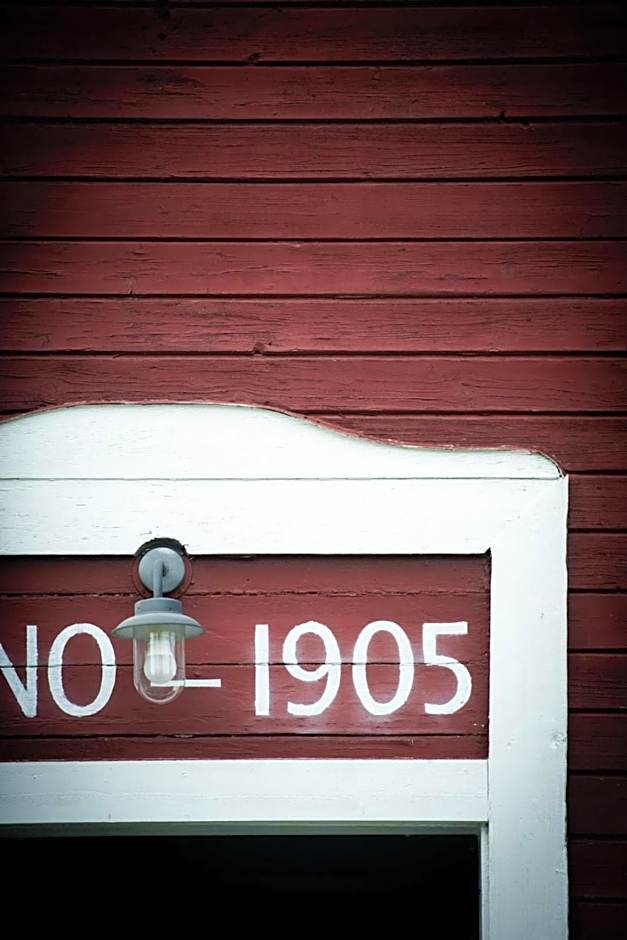 Hovra Vandrarhem B&B