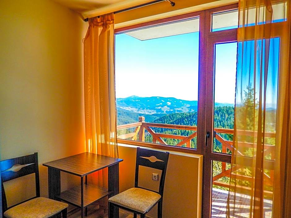 Aparthotel Pine Hills Pamporovo