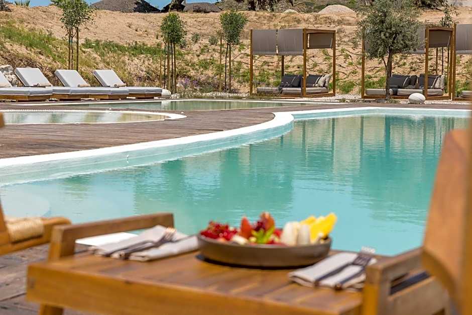 Golden Milos Beach Ηouse by Domotel