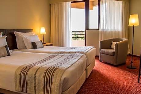 Standard Twin Room with Balcony