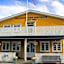 Henningsvær Guesthouse